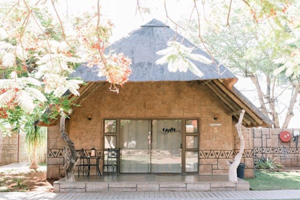 Tshukudiba Game Lodge Tom Burke Eksteriør bilde