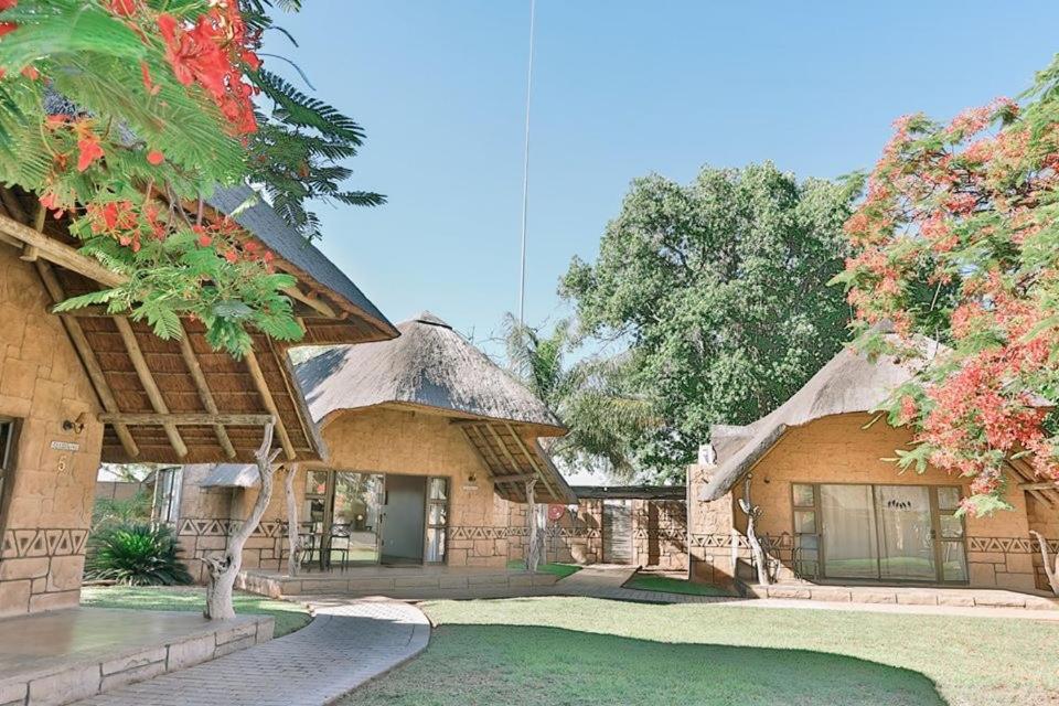 Tshukudiba Game Lodge Tom Burke Eksteriør bilde